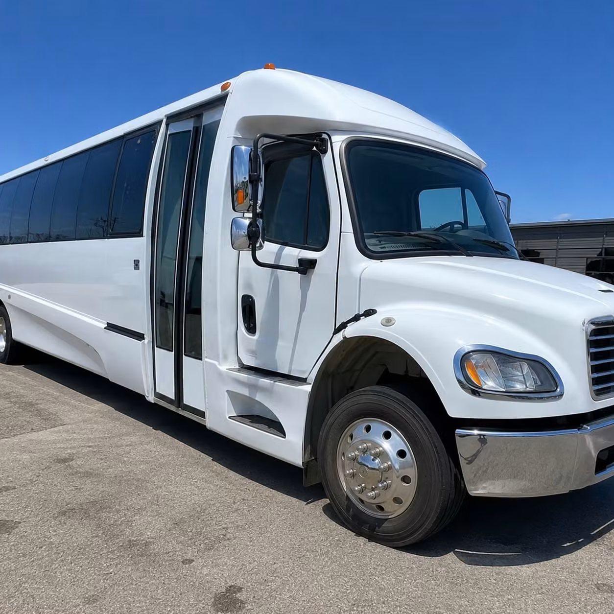15 passenger minibus