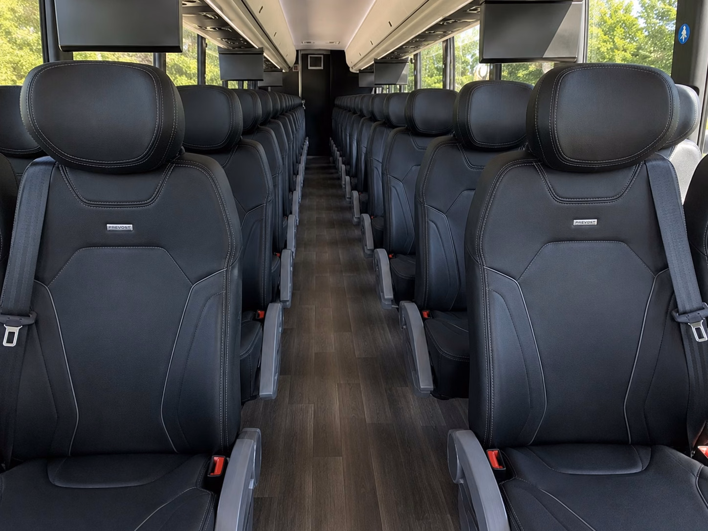 shuttle buses from manhattan to outer borough and destination wedding venues